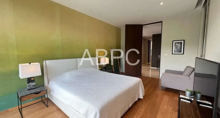 À louer et à vendre 2 chambres condo à Bang Saray, Pattaya