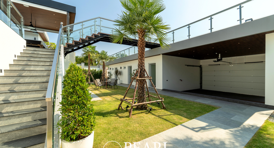 For sale 6 bed villa in East Pattaya, Pattaya