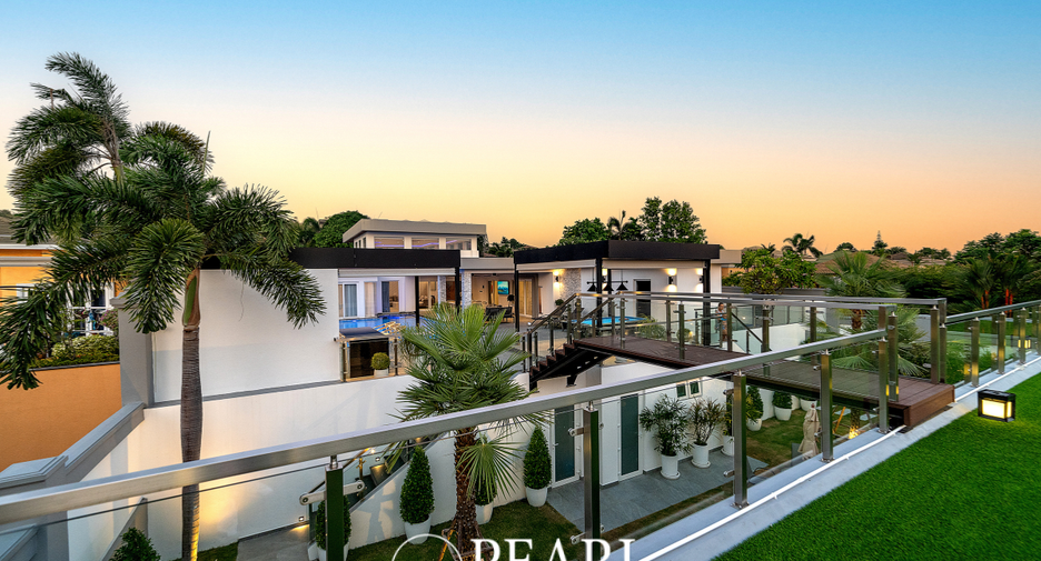 For sale 6 bed villa in East Pattaya, Pattaya