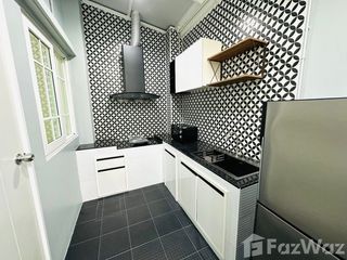 For rent 4 bed townhouse in Mueang Chiang Mai, Chiang Mai