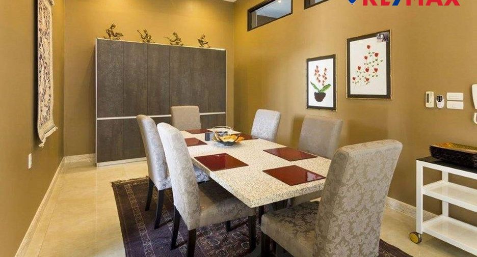 出售 5 卧室 独立屋 在 Pratumnak, 芭提雅