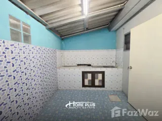 For sale 2 bed townhouse in Mueang Samut Sakhon, Samut Sakhon