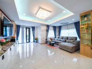 For sale 6 bed house in South Pattaya, Pattaya