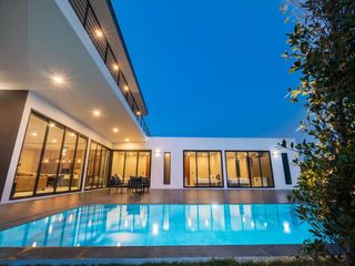 For rent 5 bed villa in Hua Hin, Prachuap Khiri Khan