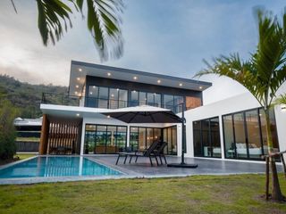 For rent 5 bed villa in Hua Hin, Prachuap Khiri Khan