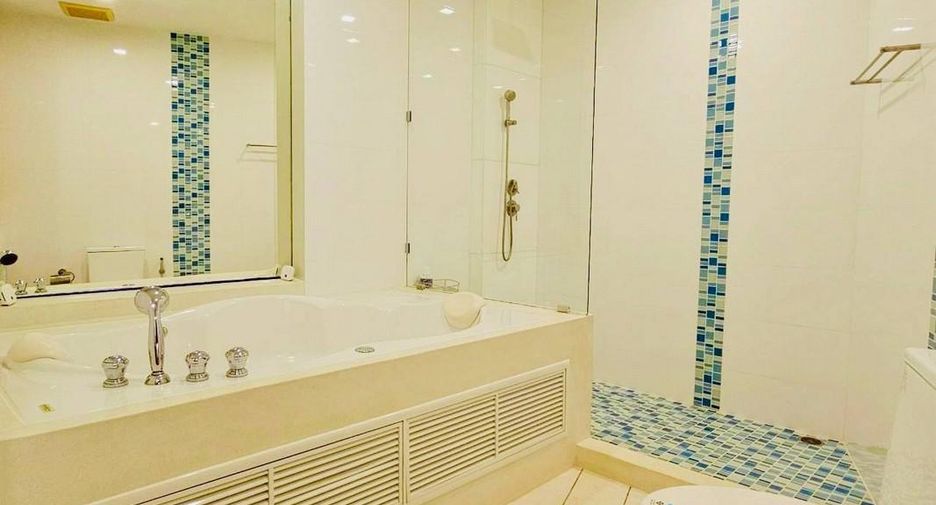 For sale 2 bedrooms condo in Bang Lamung, Chonburi