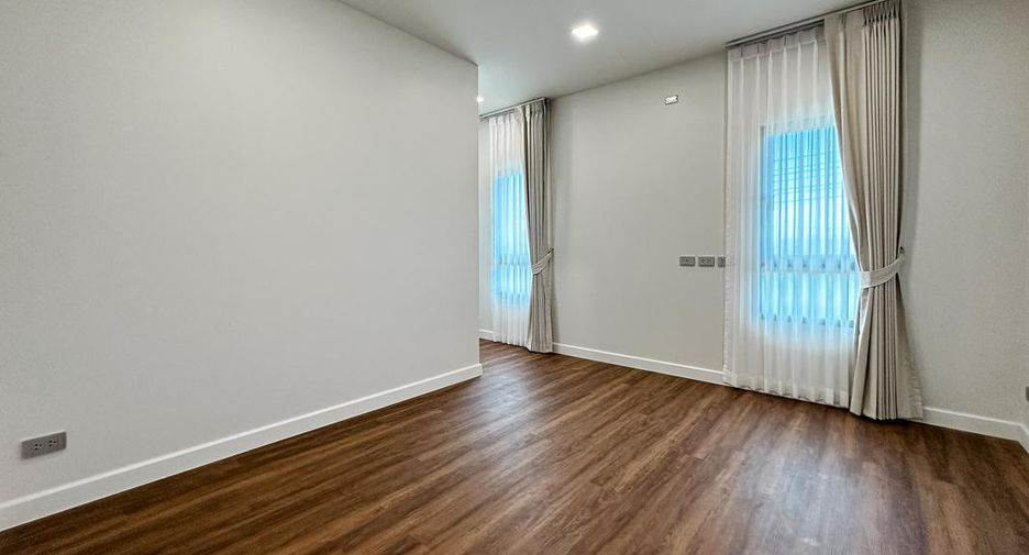 出售 3 卧室 独立屋 在 Sattahip, Chon Buri