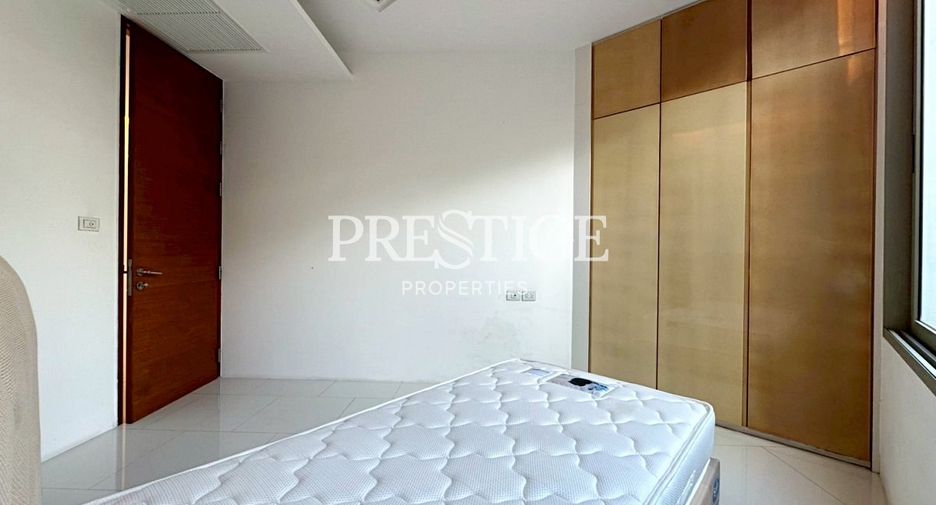For rent 3 bedrooms condo in Bang Lamung, Chonburi