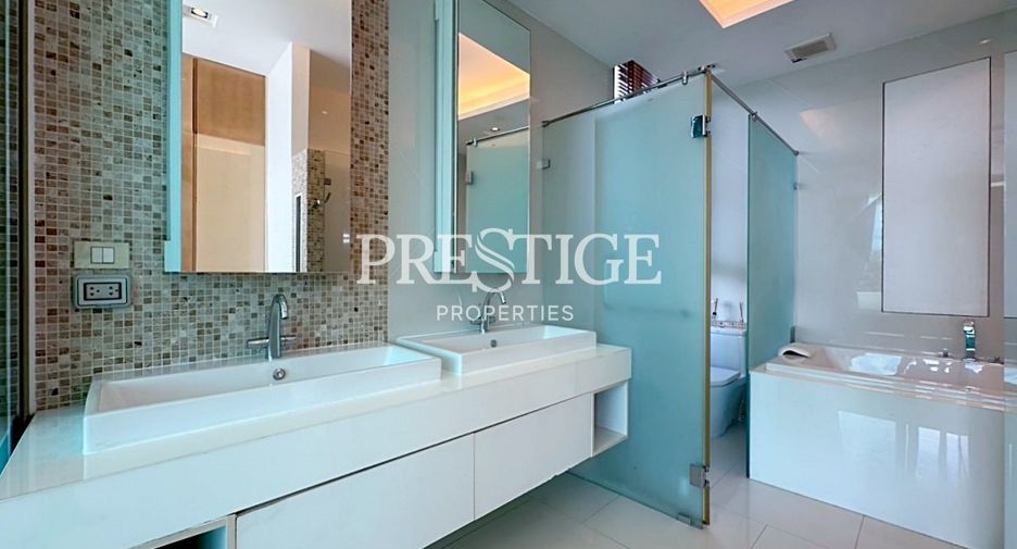 For rent 3 bedrooms condo in Bang Lamung, Chonburi