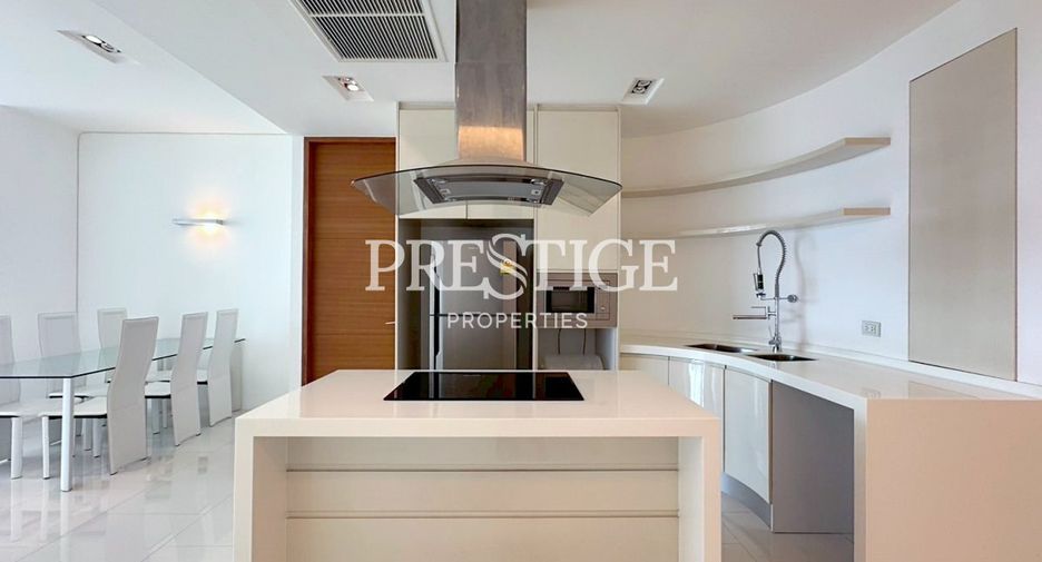 For rent 3 bedrooms condo in Bang Lamung, Chonburi