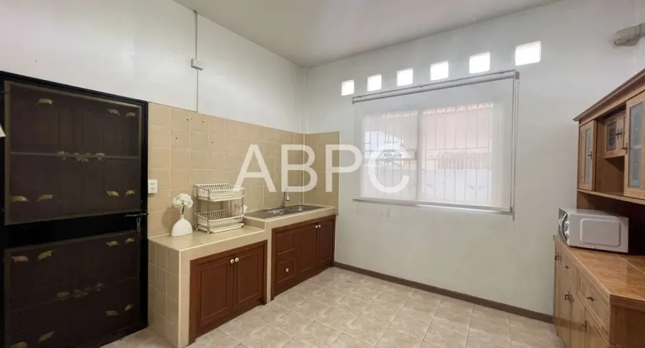 For rent 3 bedrooms house in East Pattaya, Pattaya