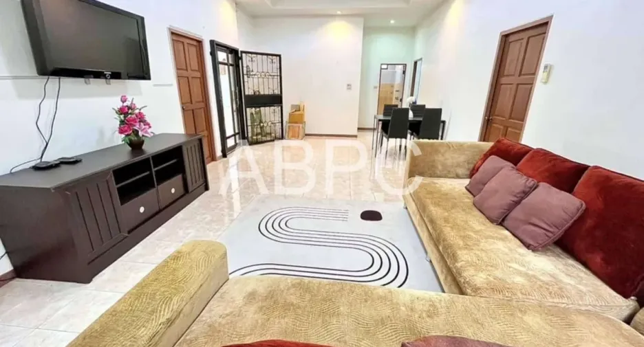 For rent 3 bedrooms house in East Pattaya, Pattaya