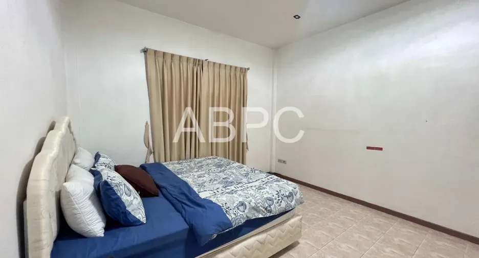 For rent 3 bedrooms house in East Pattaya, Pattaya