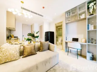 For sale 3 bed condo in Huai Khwang, Bangkok