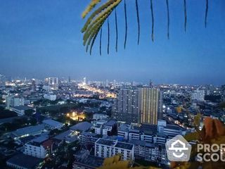 For sale 3 bed condo in Thon Buri, Bangkok