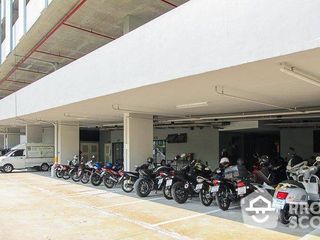 For sale 3 bed condo in Thon Buri, Bangkok