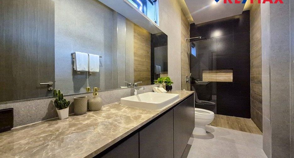 Haus zum Kauf mit 5 Zimmer in East Pattaya, Pattaya