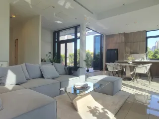 For rent 3 bedrooms condo in Watthana, Bangkok