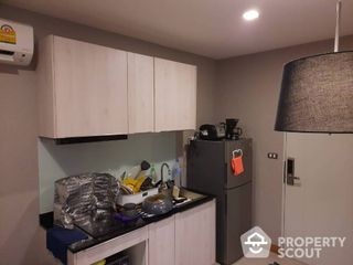For sale 1 Beds condo in Phra Khanong, Bangkok