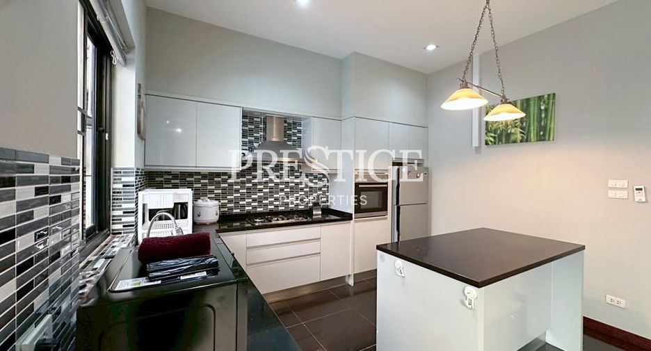 For sale 7 bedrooms house in Bang Lamung, Chonburi