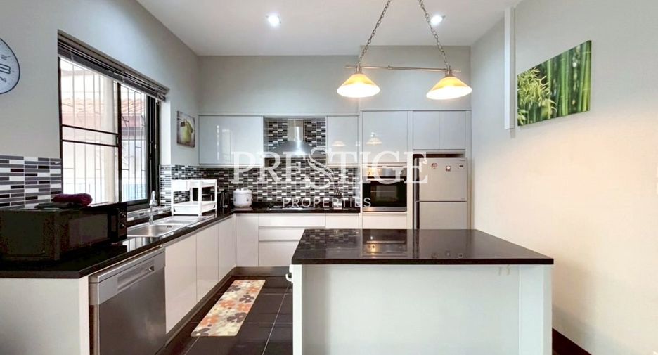 For sale 7 bedrooms house in Bang Lamung, Chonburi