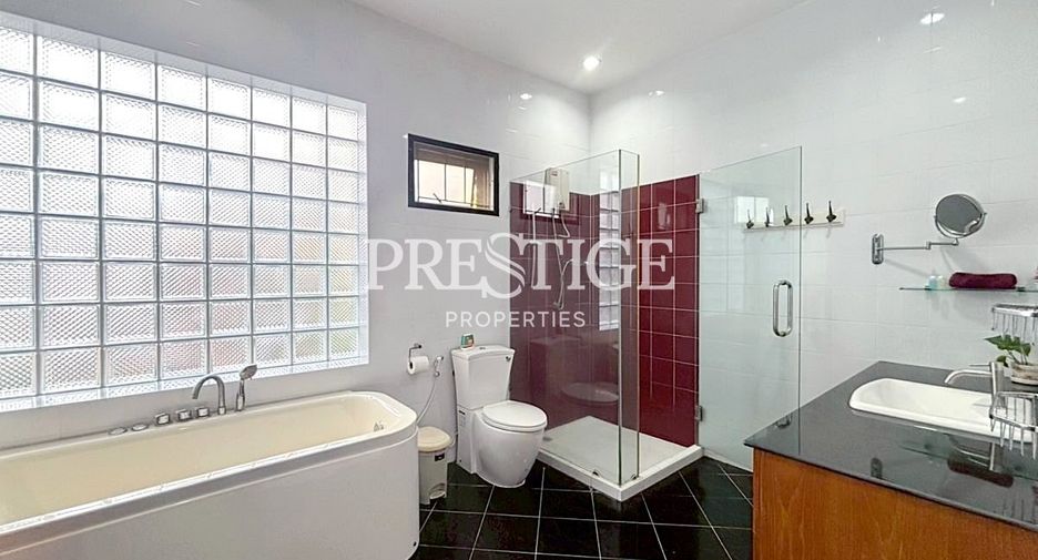 For sale 7 bedrooms house in Bang Lamung, Chonburi