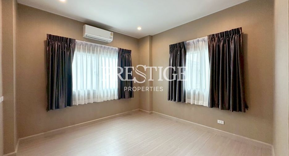 Haus zum Kauf mit 4 Zimmer in Bang Lamung, Chonburi