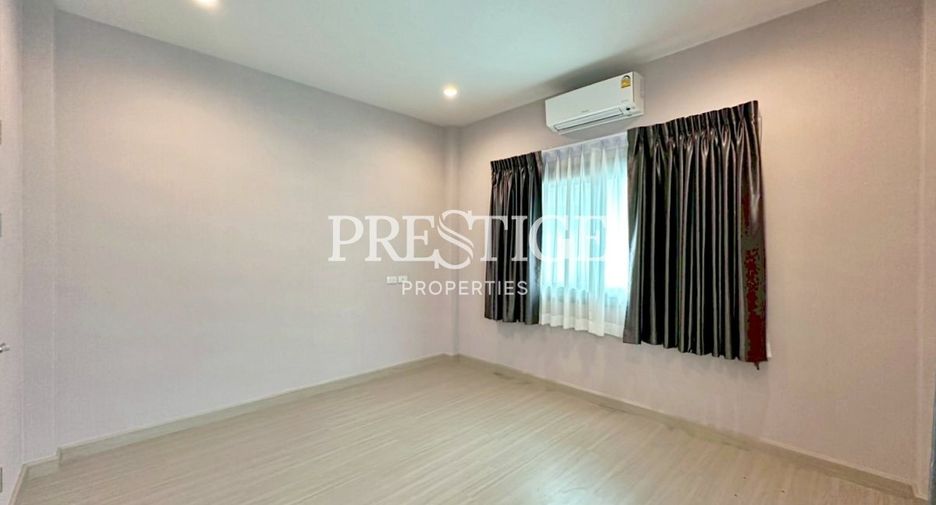 Haus zum Kauf mit 4 Zimmer in Bang Lamung, Chonburi