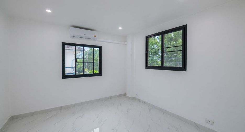 出售 4 卧室 独立屋 在 Bang Lamung, Chon Buri