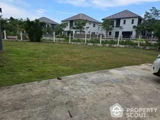 For sale 6 bed house in Sattahip, Chonburi