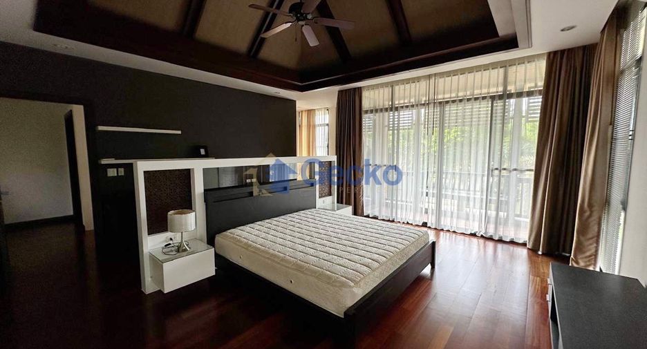 For rent 4 bed house in East Pattaya, Pattaya