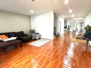 For sale 3 bed townhouse in Thalang, Phuket