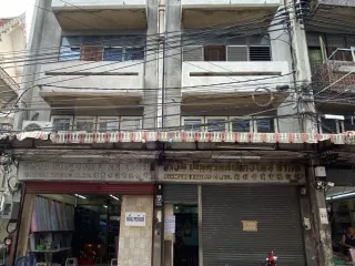 For rent 5 bed retail Space in Samphanthawong, Bangkok