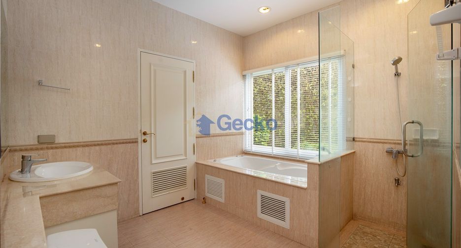For sale and for rent 3 bed house in Bang Lamung, Chonburi