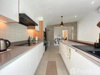 For sale 4 bed villa in Mueang Chiang Mai, Chiang Mai