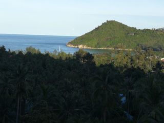 For sale 11 bed hotel in Ko Pha-ngan, Surat Thani