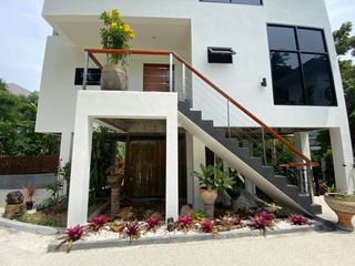 For sale 11 bed hotel in Ko Pha-ngan, Surat Thani