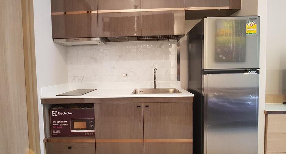 Wohnung zur Miete mit 1 Zimmer in Pathum Wan, Bangkok