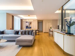 For sale 2 bedrooms condo in Pathum Wan, Bangkok