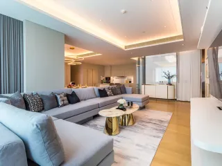For sale 2 bedrooms condo in Pathum Wan, Bangkok