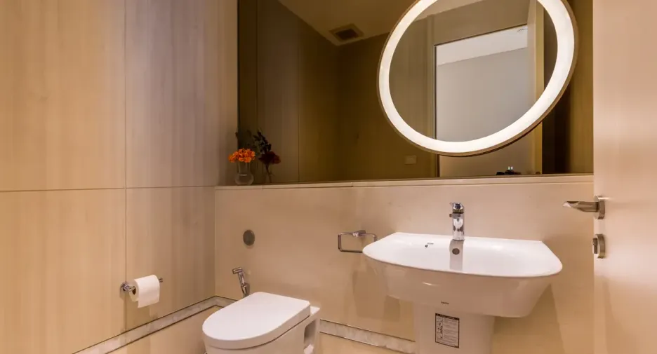 For sale 2 bedrooms condo in Pathum Wan, Bangkok