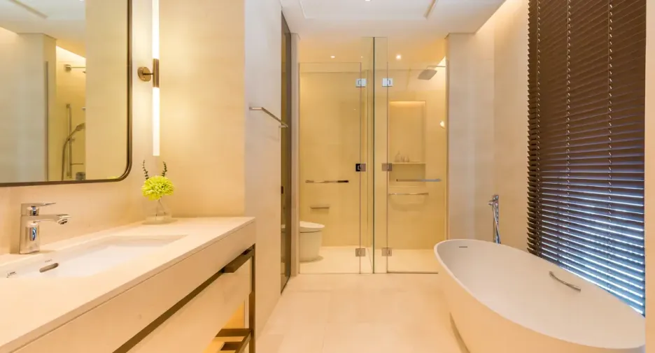 For sale 2 bedrooms condo in Pathum Wan, Bangkok