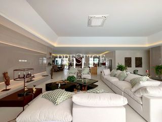 Casa en venta de 5 habitaciones en Bang Lamung, Chonburi
