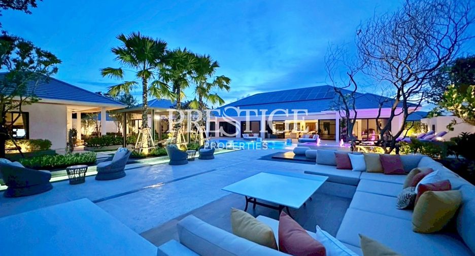 Casa en venta de 5 habitaciones en Bang Lamung, Chonburi