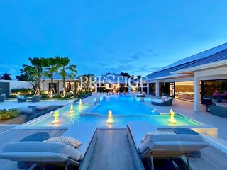 Casa en venta de 5 habitaciones en Bang Lamung, Chonburi