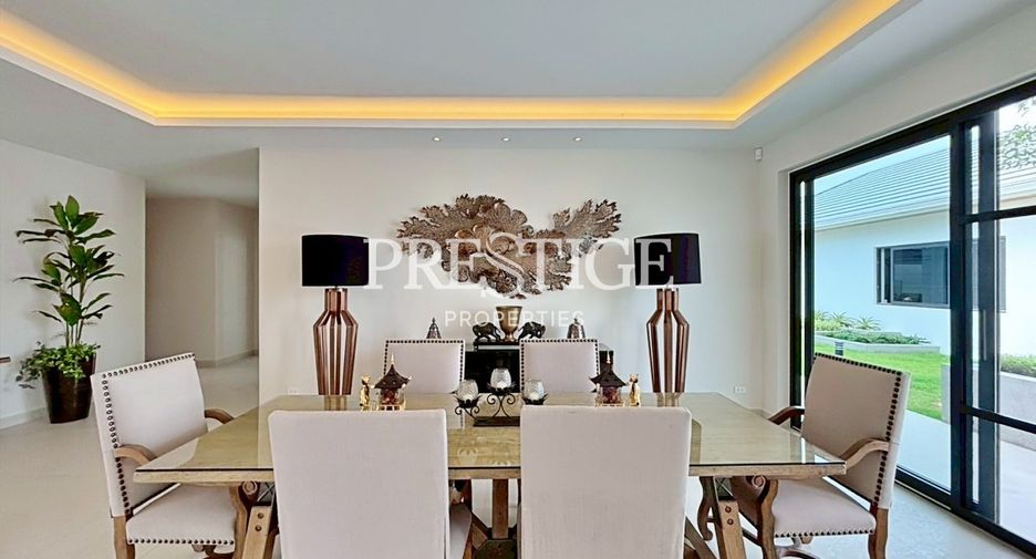 Casa en venta de 5 habitaciones en Bang Lamung, Chonburi