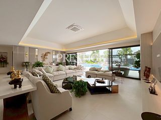 Casa en venta de 5 habitaciones en Bang Lamung, Chonburi