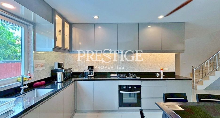 For sale 6 bedrooms house in Bang Lamung, Chonburi