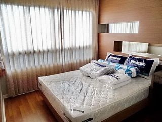 For rent 2 Beds condo in Thon Buri, Bangkok