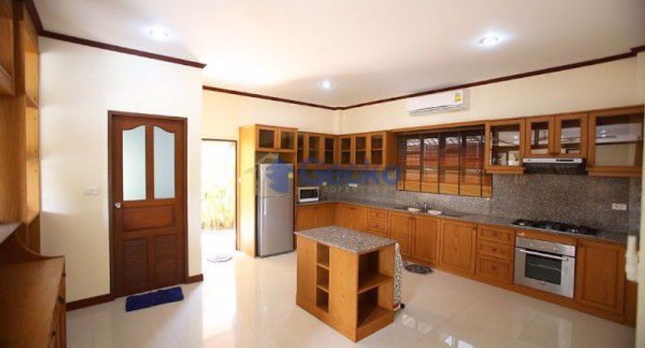 For rent 4 bed house in Bang Lamung, Chonburi
